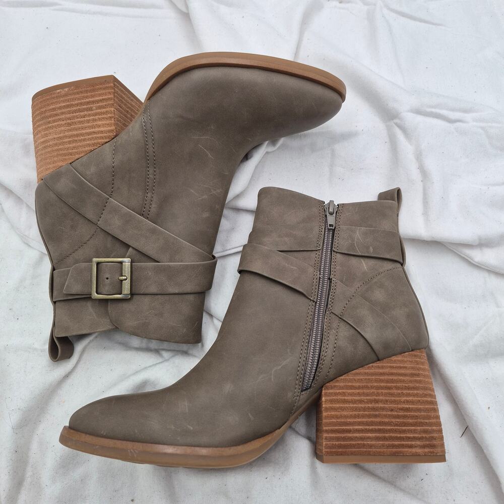 NEW Kork-Ease Joelle ankle boots taupe heeled Bootie size 9